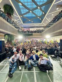 “Homecoming Harmony: HORI7ON’s Maknae Marcus Reconnects with Fans at SM City Bataan Fan Signing Event”