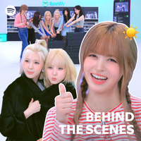 NMIXX opens presents like it’s Christmas🎄 in August☀️ㅣ Behind the Scenes