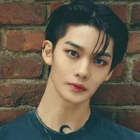 Bae JinYoung