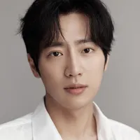 Lee SangYeob