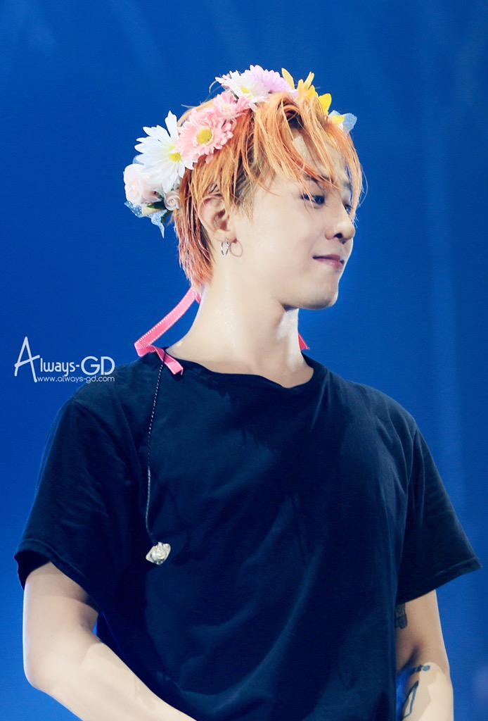 K-Pop's Flower Boys: Idols Wearing Flower Crowns • Kpopmap