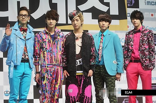 The Official Kpop Bad Stage Outfits Thread! (fire the stylists) - Celebrity  Photos & Videos - OneHallyu