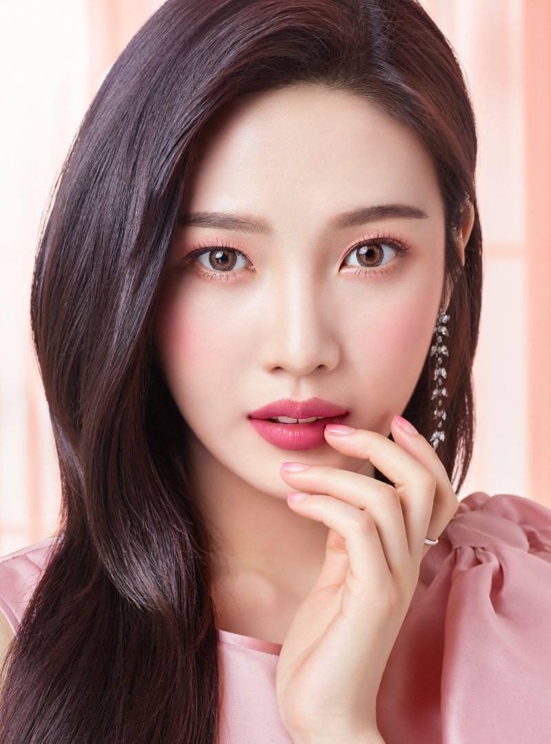 Which Red Velvet Member's 2018 Makeup Style Looks Best 