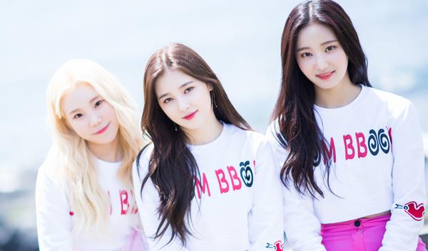 momoland, momoland hd photos, momoland dispatch, momoland jeju, momoland in jeju, momoland hyebin photoshoot, momoland yeonwoo photoshoot, momoland jane photoshoot, momoland taeha photoshoot, momoland nayun photoshoot, momoland daisy photoshoot, momoland jooe photoshoot, momoland ahin photoshoot, momoland nancy photoshoot,momoland photoshoot