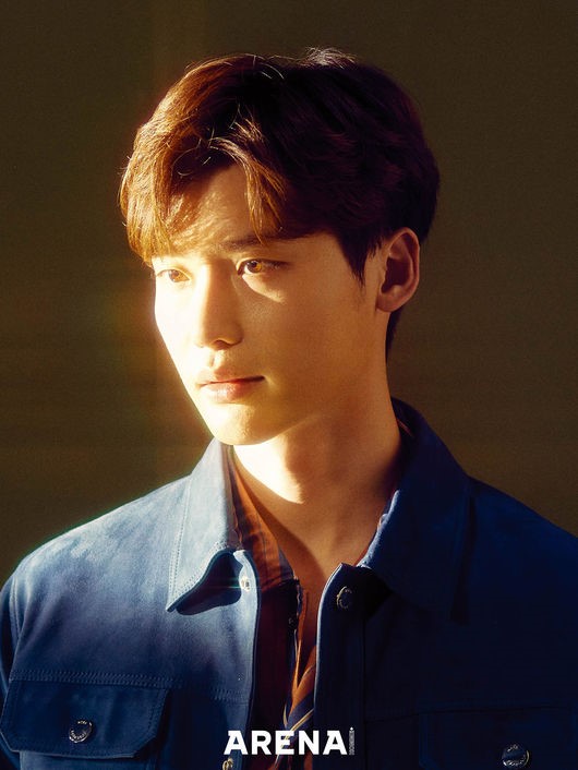 Before enlistment Lee Jong Suk gave the audience a set of photos for ARENA HOMME magazine in April