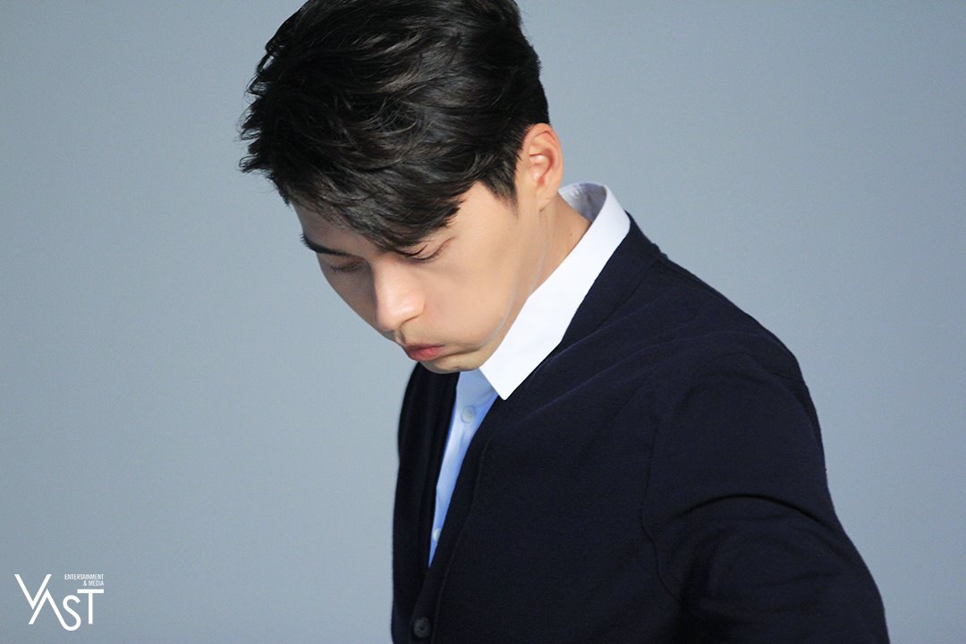 Hyun Bin Commercial Shooting Behind-the-Scene