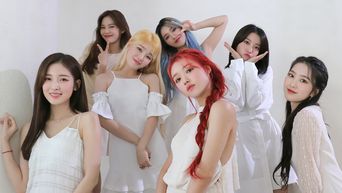 ALBUM REVIEW  OH MY GIRL Makes Us  Dun Dun Dance  To Their New Album  Dear OHMYGIRL  - 17