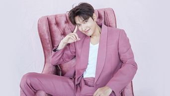  Harper s BAZAAR  Releases Pictorial   Interview With The Stars Of  Pachinko   Youn YuhJung  Lee MinHo   More - 46