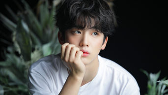 5 Ways That WEi Kim YoHan s  DESSERT  Comeback Proved Once Again That He Is The Full Package  - 56