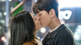 Top 3 K Drama Piggyback Scenes That Made The Heart Of Fans Flutter The Most According To Kpopmap Readers - 59