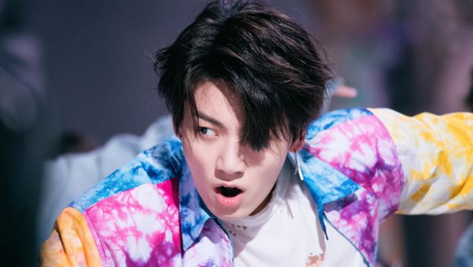 BTS's JungKook Makes Fan Go Wild With His 2018 Edition Abs | Kpopmap