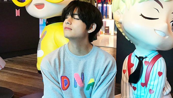This T-Shirt Is Obviously BTS V's Favorite - Kpopmap