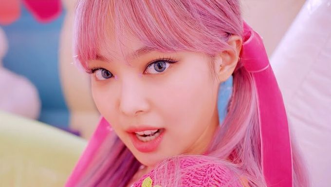 3 People Who Have Been Said To Look Like BLACKPINK's Jennie - Kpopmap