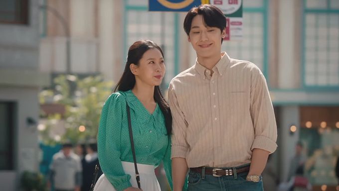 Netizens Are Already Loving Lee DoHyun & Go MinSi's Chemistry In