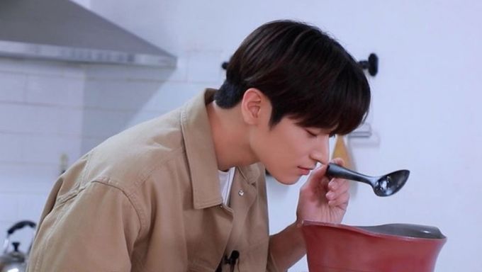 THE BOYZ s JuYeon Makes TteokBokki In Episode 5 Of  Lee JuYeon s Companion  - 85