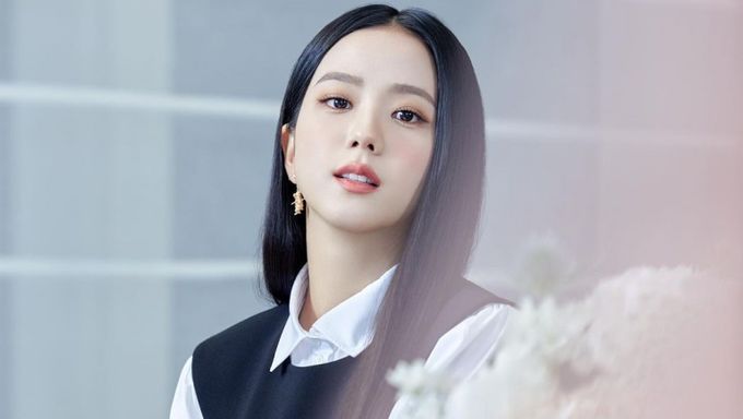 6 Times BLACKPINK s JiSoo Reminded Us Of Her Flower like Visuals - 34