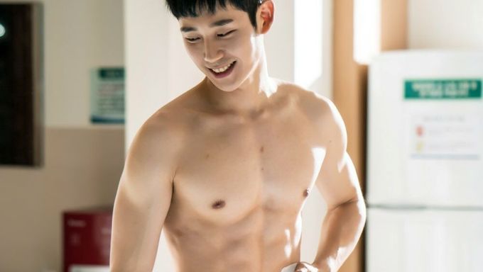 Top 13 Male Korean Actors With The Best Abs - 5