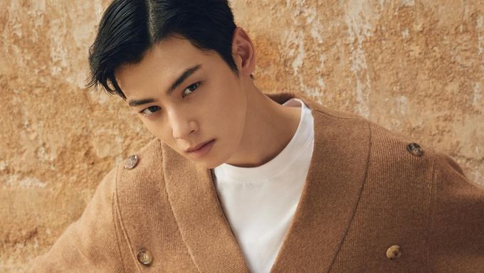 ASTRO s Cha EunWoo Rocks Androgynous Fashion In His Latest Photoshoot - 8