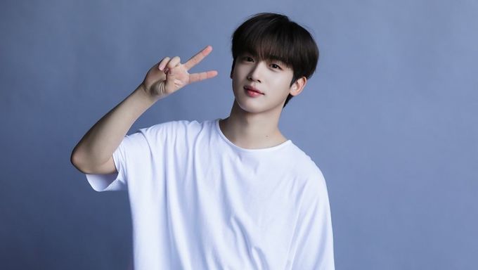 WEi Kim YoHan s Fanclub Donates 10 Million KRW To His Alma Mater Ahead Of Idol s Birthday - 27