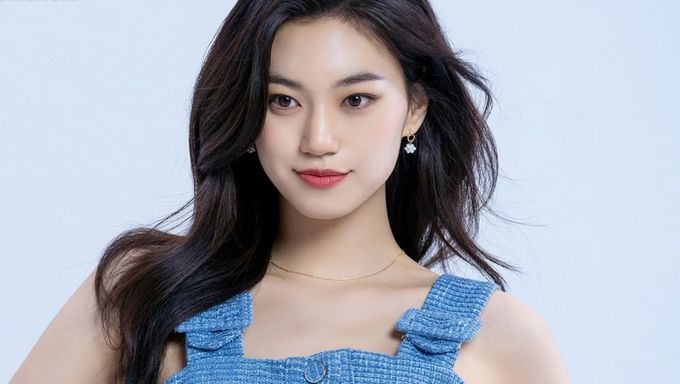 Idol vs  Model  Weki Meki s Kim DoYeon Stuns Us With Her Angelic Visuals - 25