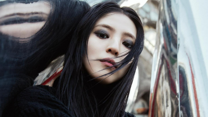 Han SoHee Takes On The Role Of A Counselor In Latest  W Korea  Video - 47