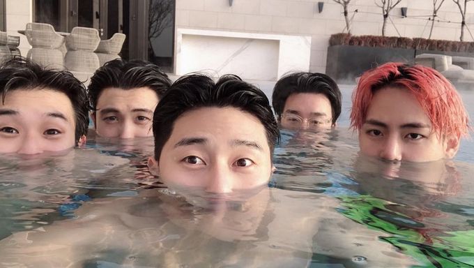 K Pop Besties  Park HyungSik  BTS  V   The Wooga Fam Including Park SeoJun  Choi WooShik  And Peakboy - 10