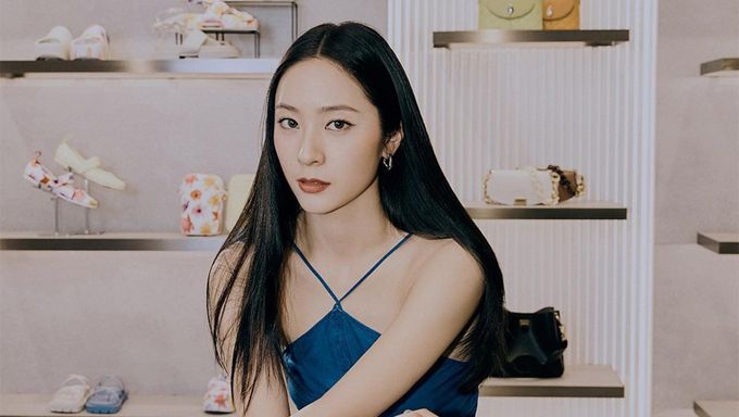 Krystal Takes W Korea For A Tour Of The CHARLES   KEITH s COEX Store - 55