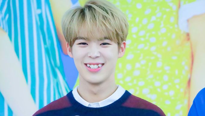 5 K Pop Idols Who Look Adorable With Snaggletooth  Part 2  - 50