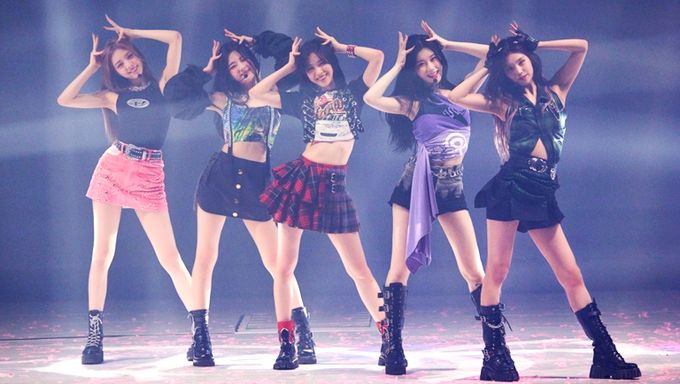 Top 8 K Pop Idols  2022 Tour Outfits We Absolutely Loved - 77