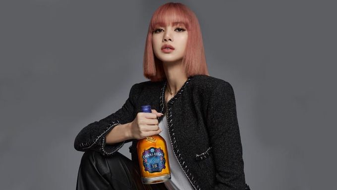 BLACKPINK s Lisa Is Hosting An Exclusive Metaverse Party With Chivas - 92