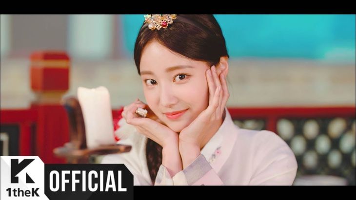 MOMOLAND &#8211; &#8216;BAAM&#8217; MV