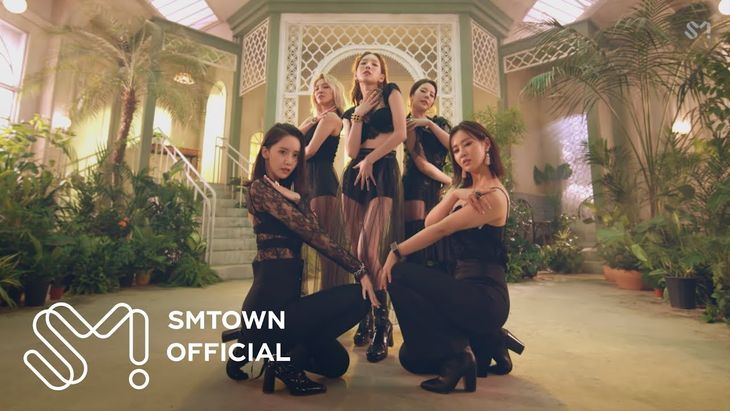 Girls' Generation-Oh!GG 'Lil' Touch' MV