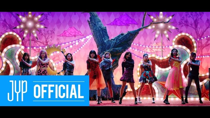 TWICE &#8220;YES or YES&#8221; M/V