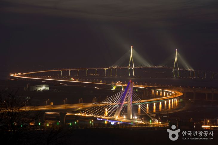 Incheon Bridge (인천대교)