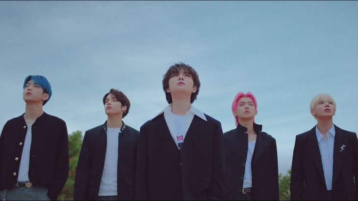 TXT &#8211; &#8216;Blue Hour&#8217; (Japanese Ver.) Official MV