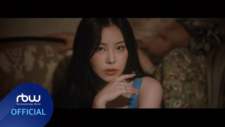 Whee In (MAMAMOO) &#8211; &#8216;Water Color&#8217; MV