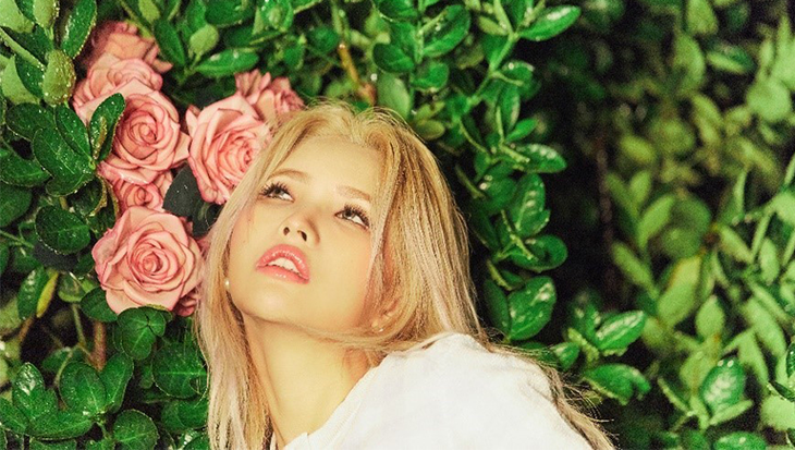 G)I-DLE's Jeon SoYeon Releases First Mini Album 