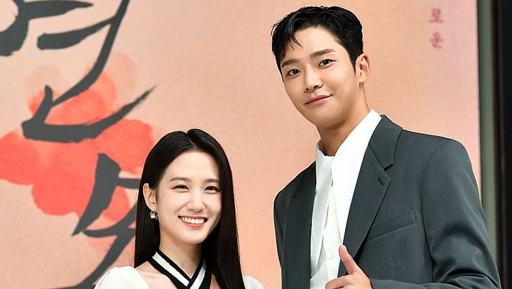 The Height Difference Between Park EunBin And SF9&#8217;s RoWoon Of &#8220;The King&#8217;s Affection&#8221; Proves To Be Adorable