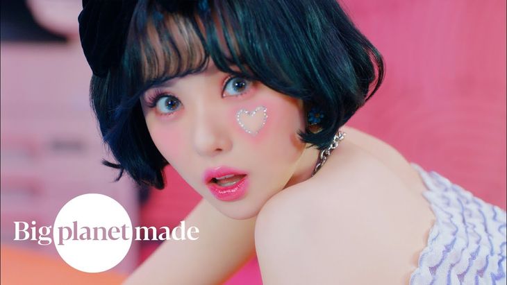 VIVIZ &#8211; &#8216;BOP BOP!&#8217; Concept Video (EUNHA)