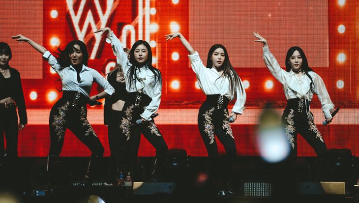 Exclusive Review: MAMAMOO Shines During A Starry Night In New York 