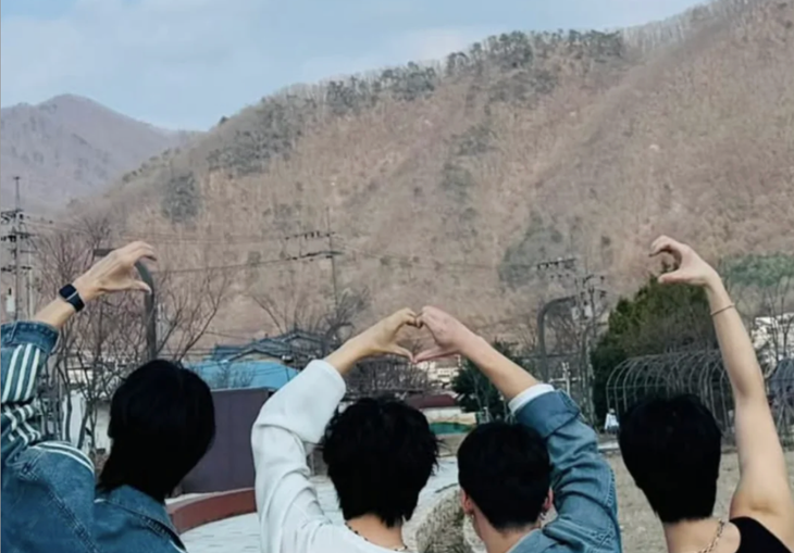 Pre Debut boy group Levergent (레버전트) opens up official SNS.
