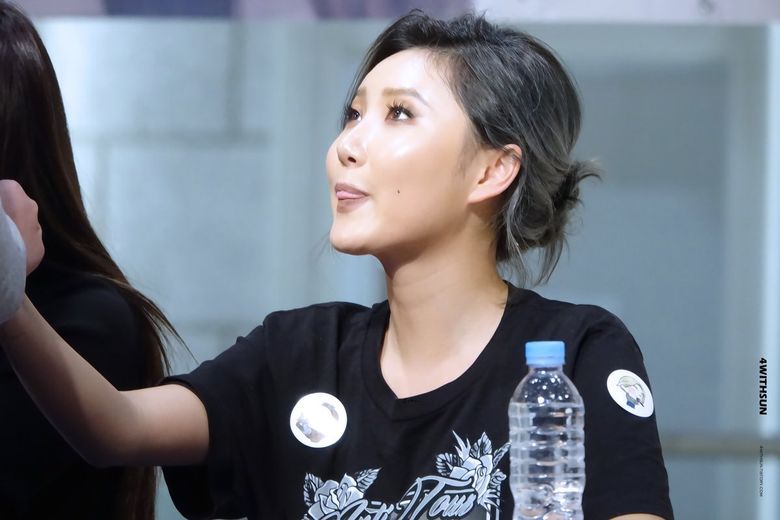 Top 8 Female Idols With Arresting Jawlines