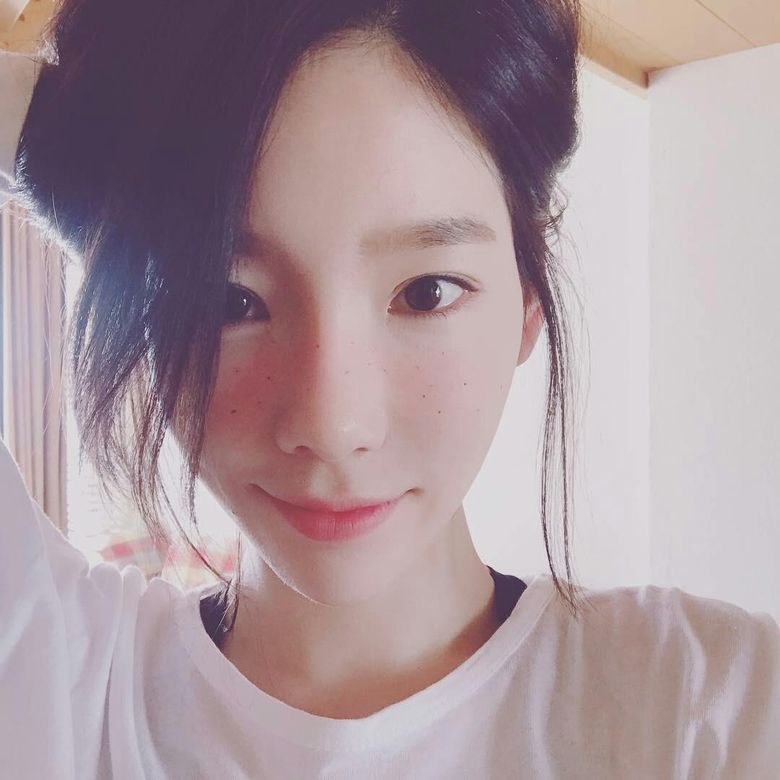 Top 5 Most Beautiful K-Pop Idols Chosen By K-Pop Idols