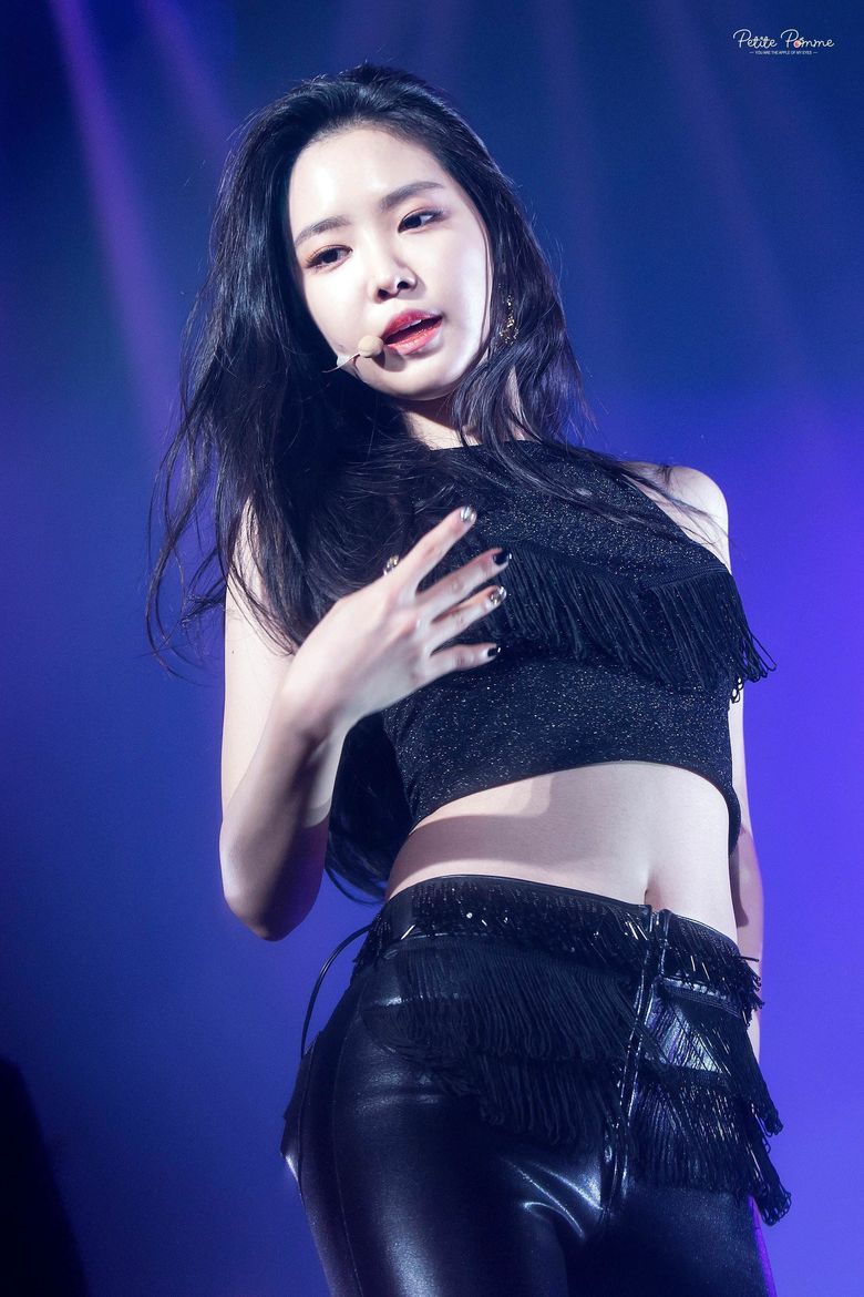 Female K-Pop Idols Wearing All Black Outfits