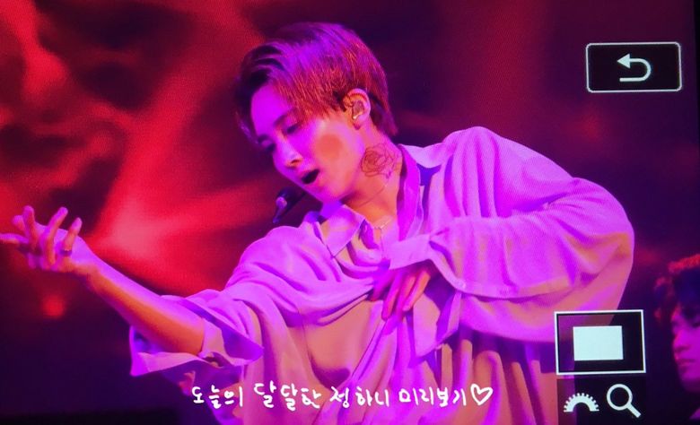 SEVENTEEN JeongHan’s Sexy Performance At Concert Makes Fans’ Hearts Flutter