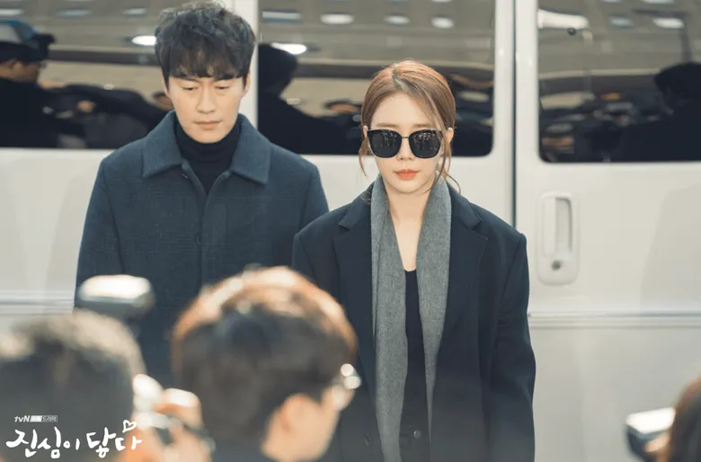 Yoo InNa's Sunglasses In Drama "Touch Your Heart" Is One Of The Most Searched Keywords