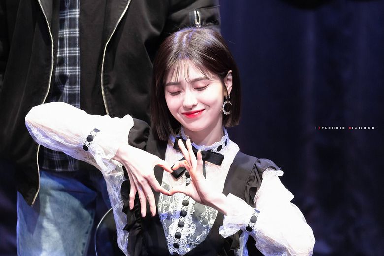  8 K-Pop Idols Doing Unique Hearts With Their Hands