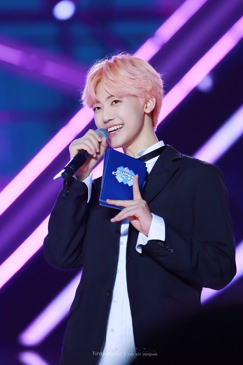  6 Male K-Pop Idols Who Are Prettier Than Cherry Blossom Thanks To Their Pink Hair