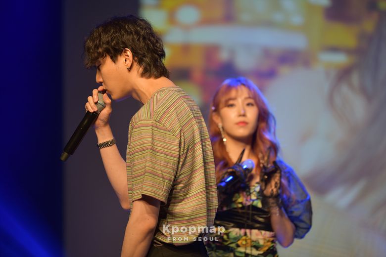 Exclusive Photos: IT'S 14th Single "Don't Be Shy" Showcase