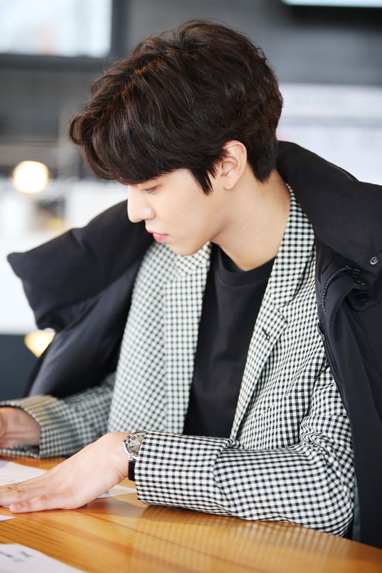 Ahn HyoSeop, Abyss Drama Set Behind-the-Scene + Poster Behind Shooting ...